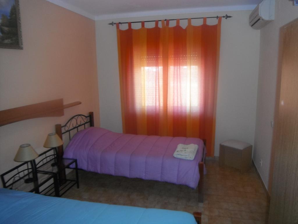 Nefama Pensao Hotel Ourique Quarto foto